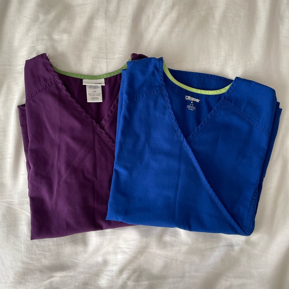 Set of 2 scrub tops. Size Large. Good used condition.